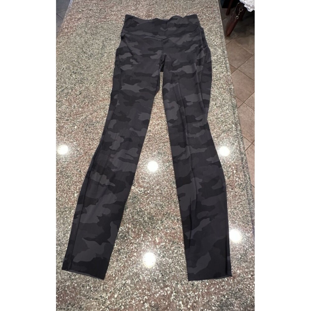Lululemon Base Pace High-Rise Tight 28" *Brushed Nulux Camo Deep Coal Size 6 - Picture 3 of 12
